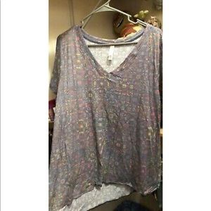 LulaRoe Christy Tee